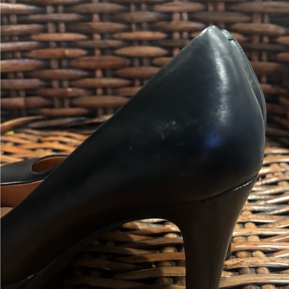 Clarks Indigo Women's Black Leather Comfort Platform
Classic Pump Heels 6 - Picture 3 of 16